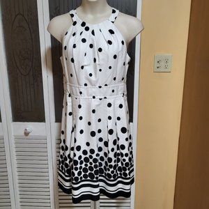 Liz Claiborne Ladies Beautiful Optic White Black Sleeveless Dress